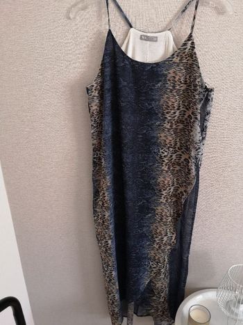 Robe mi longue voile