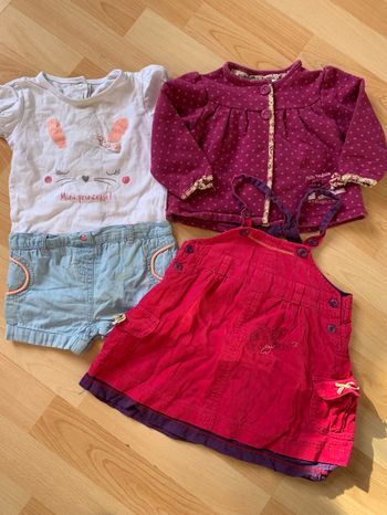 Lot 3 vêtements 12 mois
