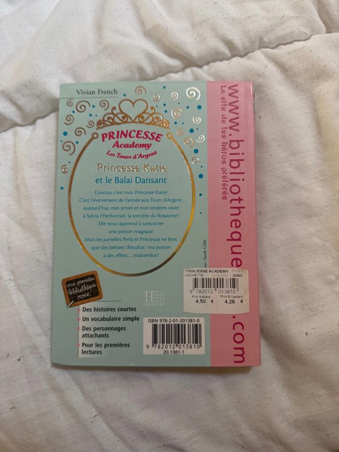 Lot 9 livres Princess Academy - photo numéro 5
