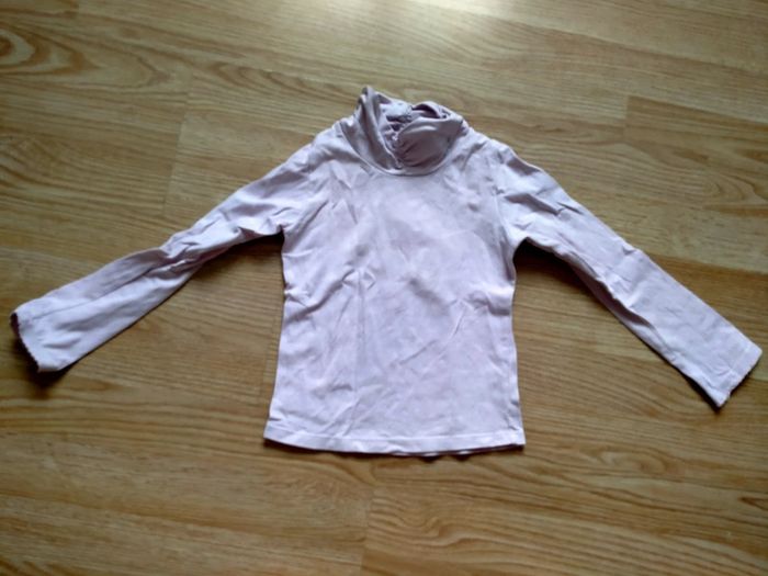 Sous pull rose. Strass
Taille 4 ans - photo numéro 2