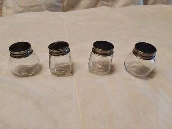 4 mini bonbonnières 