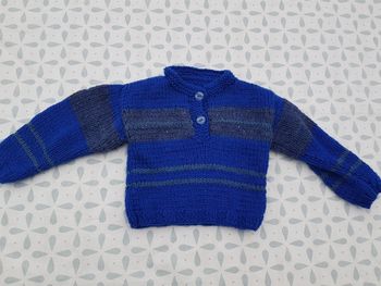 Pull fait main garçon 6 mois
