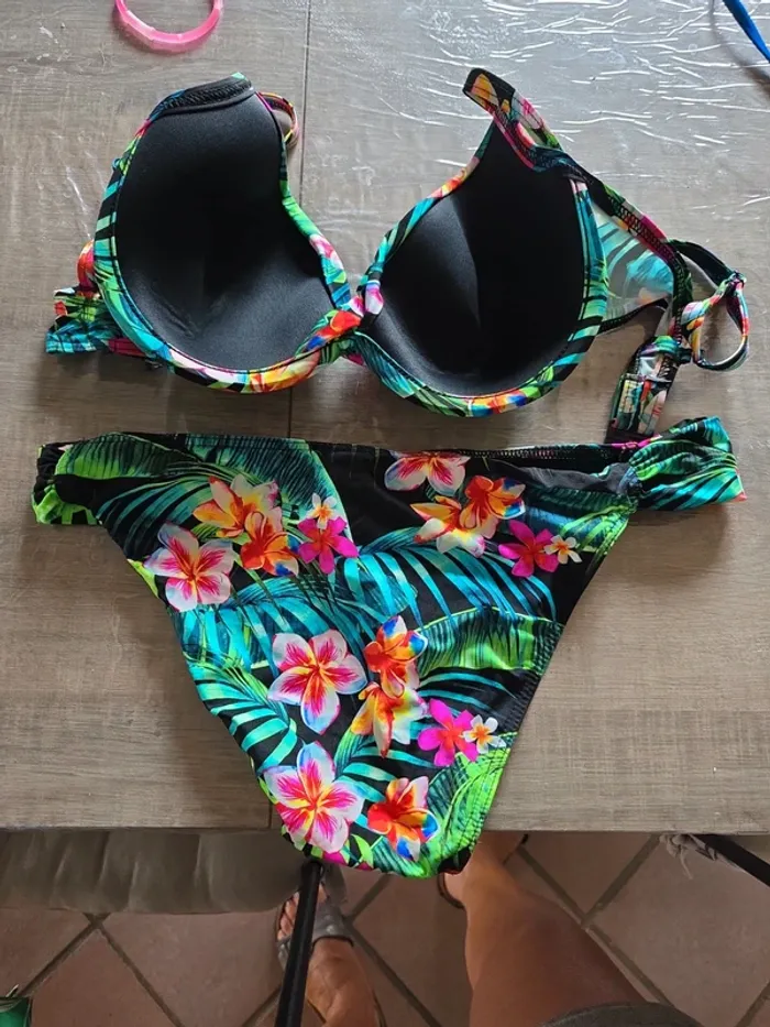 Maillot 2 pièces - photo numéro 4