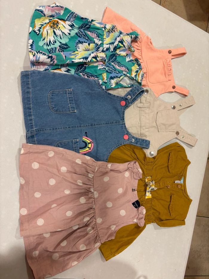 Lot 6 robes