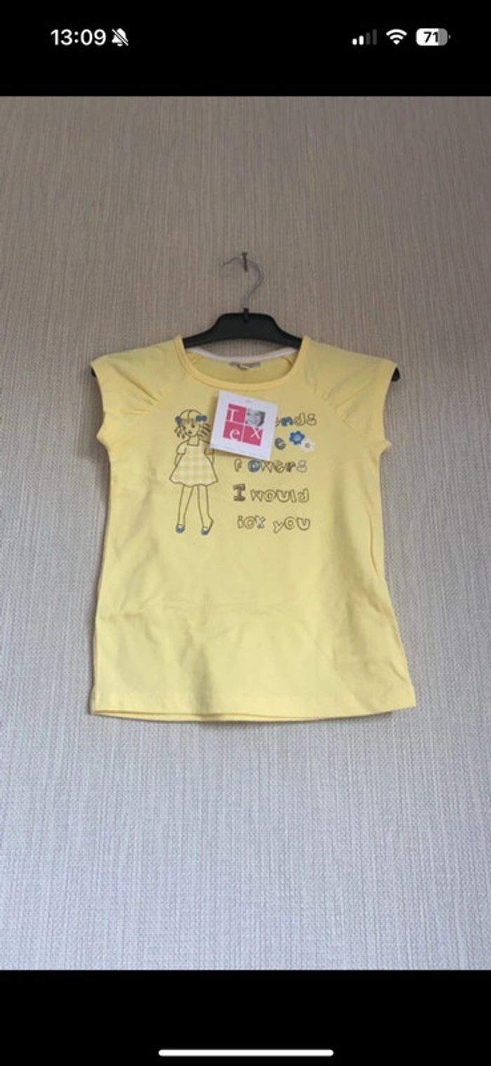 T-shirt jaune neuf 3/4 ans
