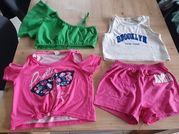 Lot petits hauts et short