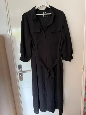 Robe longue noire