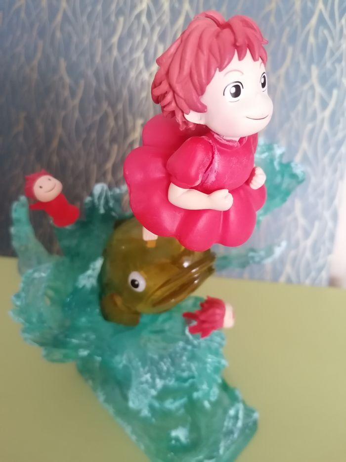 Figurine Ponyo sur la falaise " liberté" Studio Ghibli - photo numéro 4