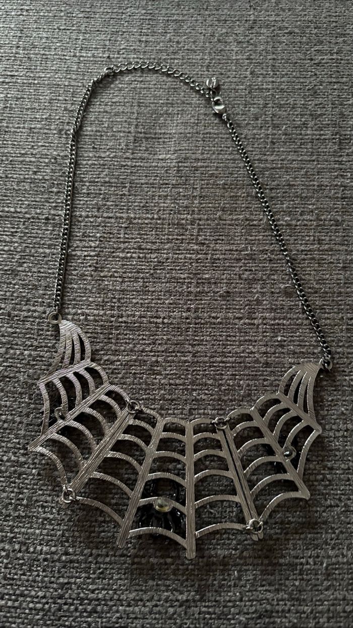 Collier ajustable Toile d’araignée Halloween - photo numéro 4