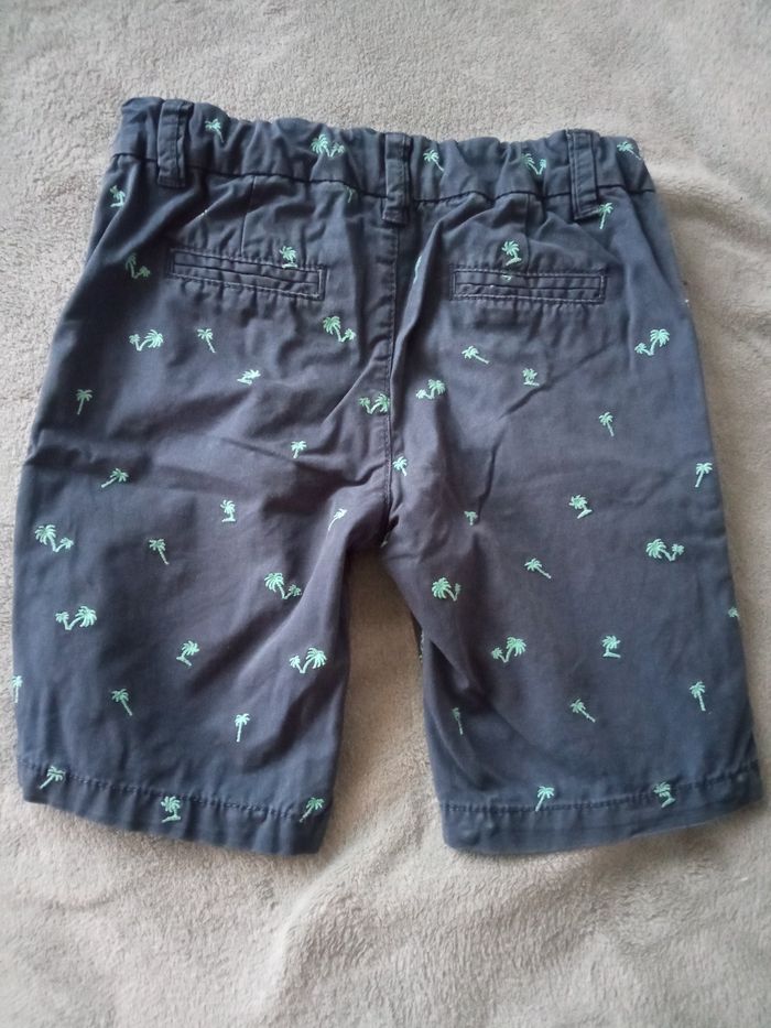 Short Tape à l'oeil en 5 ans - photo numéro 3