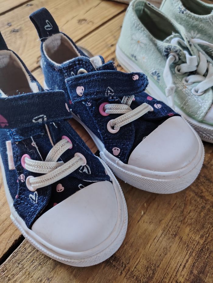 Lot 2 paires baskets fille taille 22 - photo numéro 7