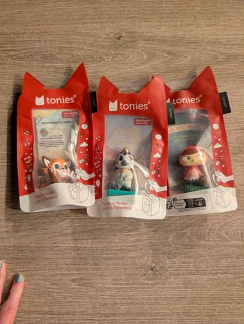 Lot tonies 