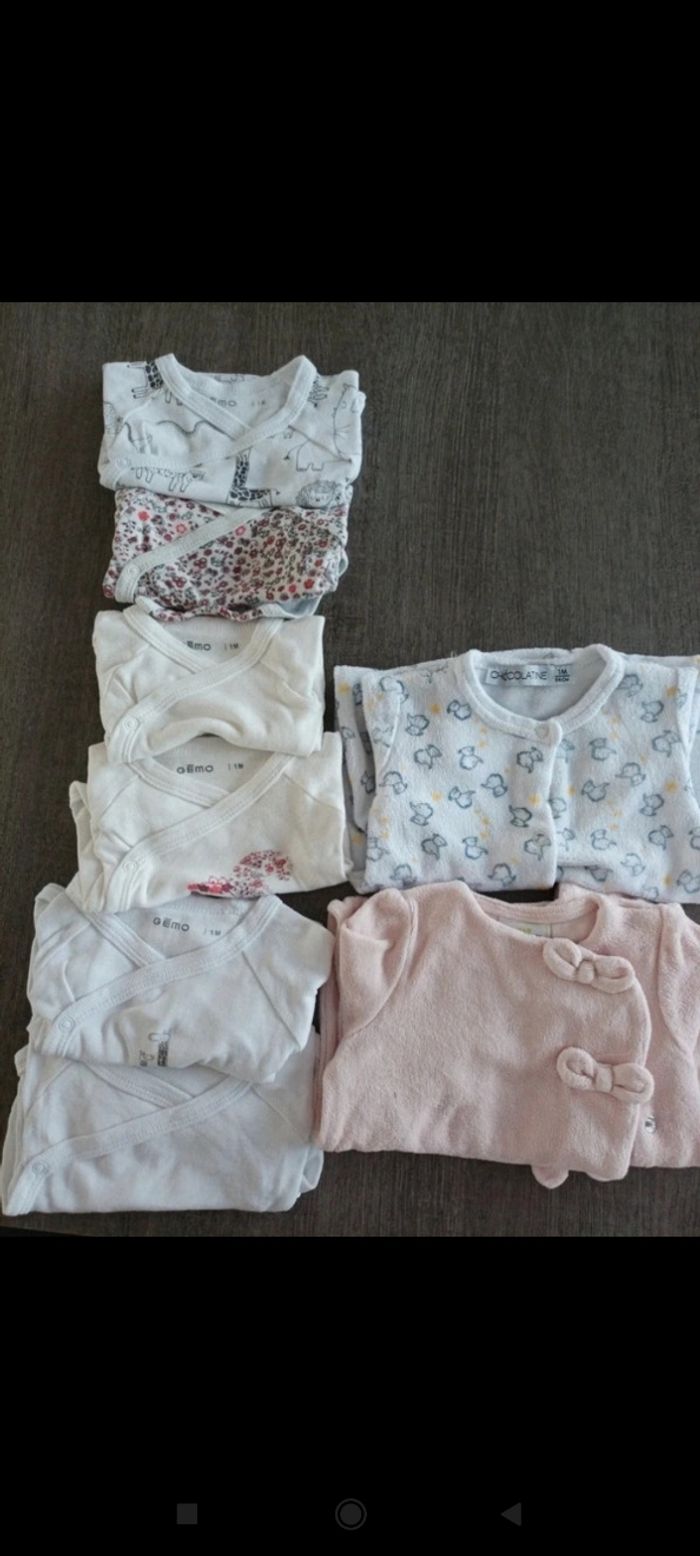 Pyjamas et bodys T1 mois