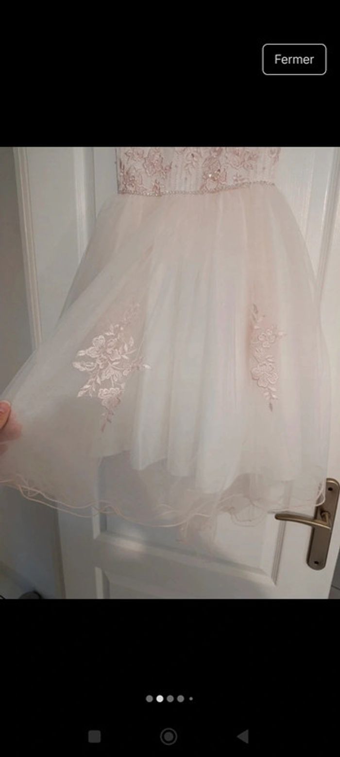 Belle robe de cérémonie 6 ans - photo numéro 2