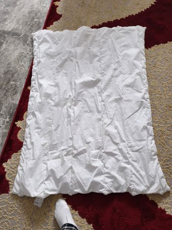 Je vends couette pour lit bébé