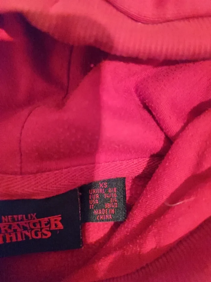 Sweat rouge - photo numéro 2