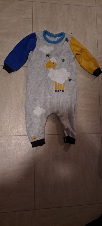 Combinaison body chaud taille 6 mois