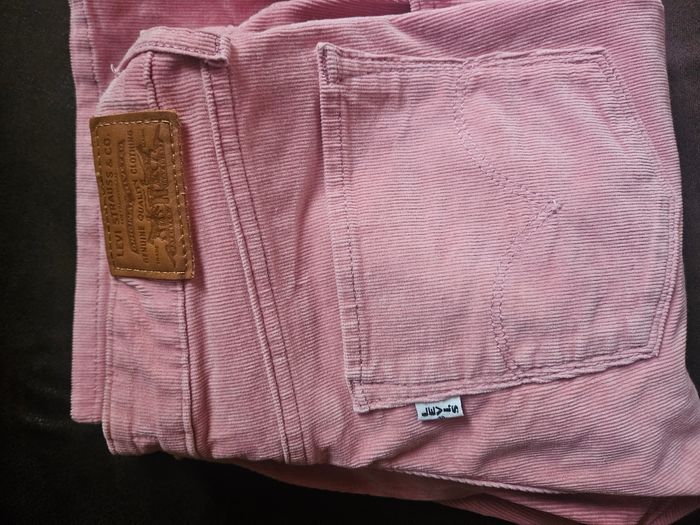 Levis 725