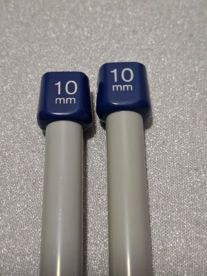 Lot de 11 paires d'aiguilles à tricoter n°3 à 10 très bon état - photo numéro 8