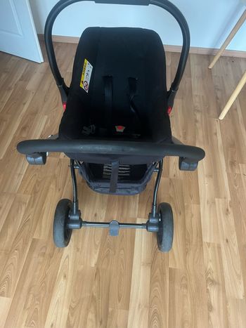 Poussette naissance à 13 kilos