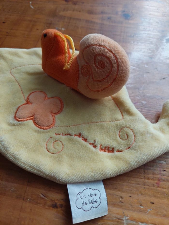 Doudou escargot Un rêve de bébé CMP - photo numéro 3