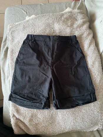 Short toile