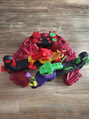 Akedo arène fury serpent