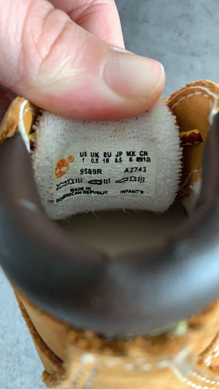 Chaussures Timberland taille 16 - photo numéro 6