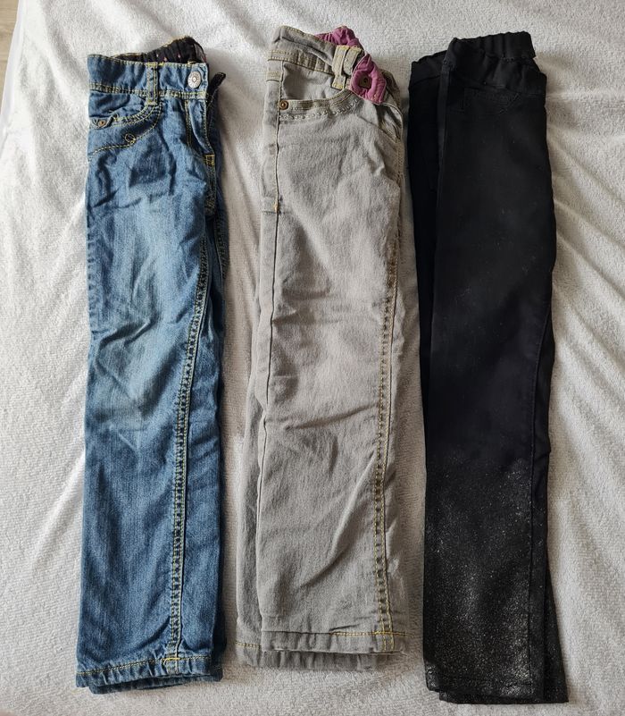 Lot vêtements enfant 4 ans - photo numéro 3