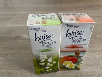 2 recharges brise touch & fresh neuf