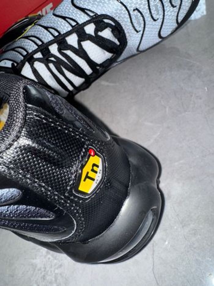 Nike tn noir gris jaune 44 - photo numéro 2