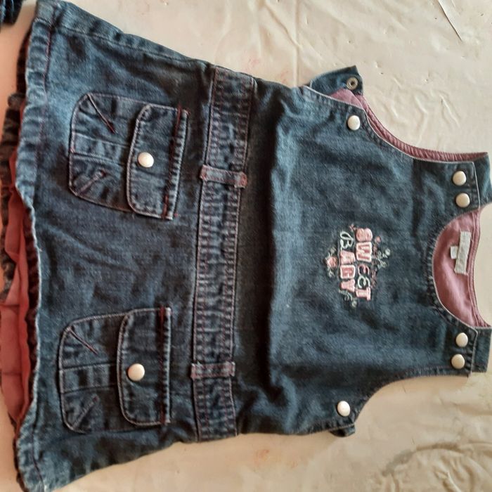 2 robes 12 mois - photo numéro 2