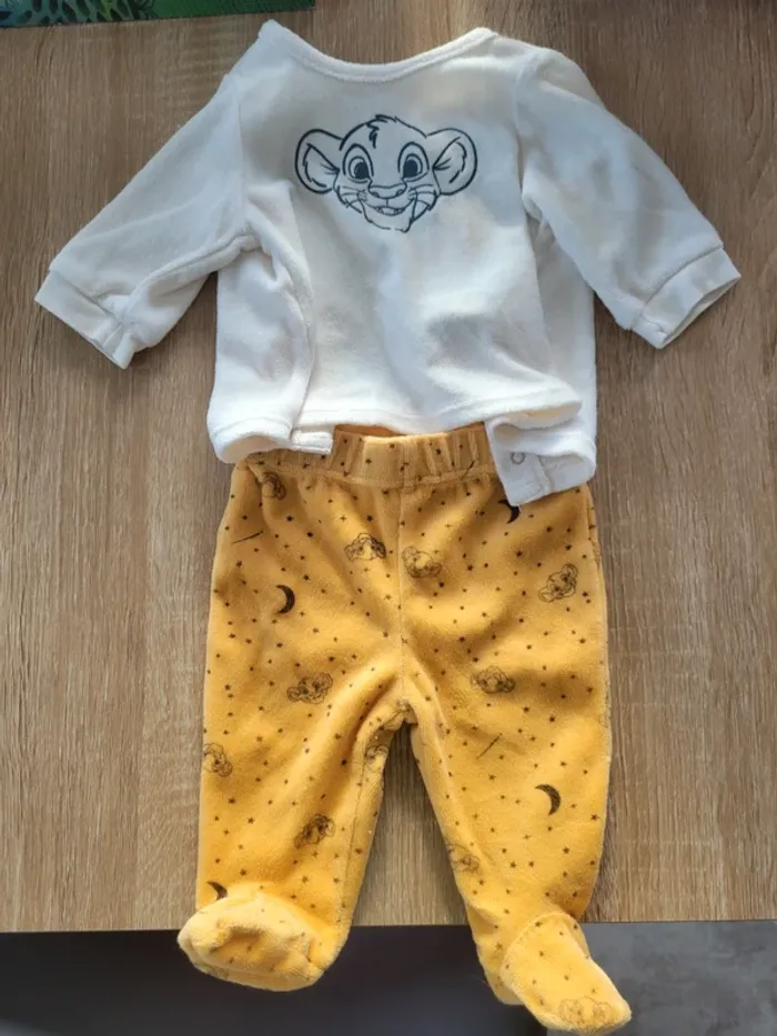 Ensemble Disney Roi Lion