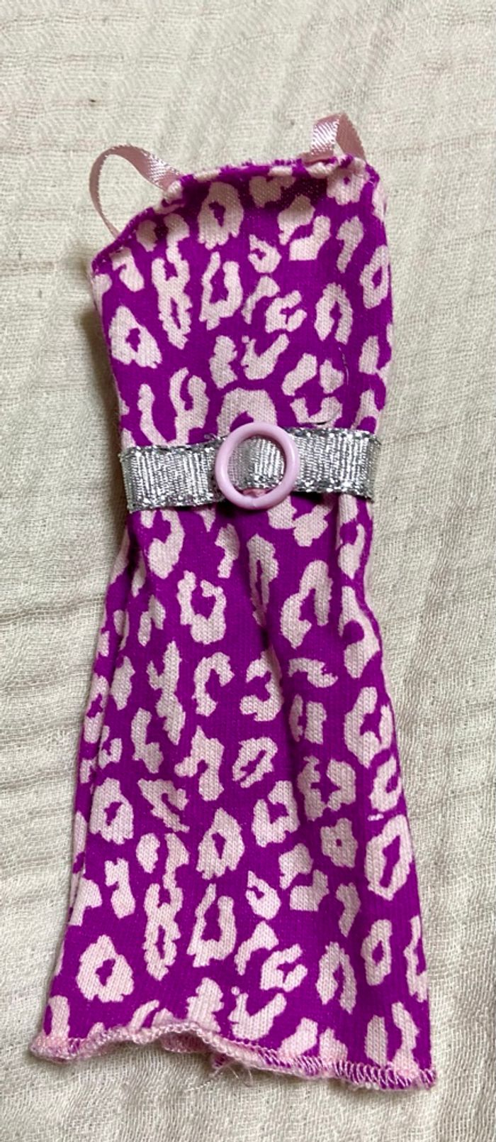 Belle robe Barbie léopard violet - photo numéro 2