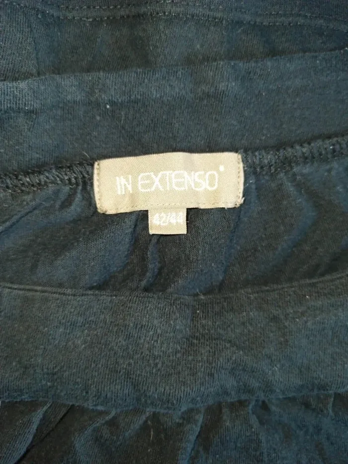 T-shirt noir 42/44 - photo numéro 3