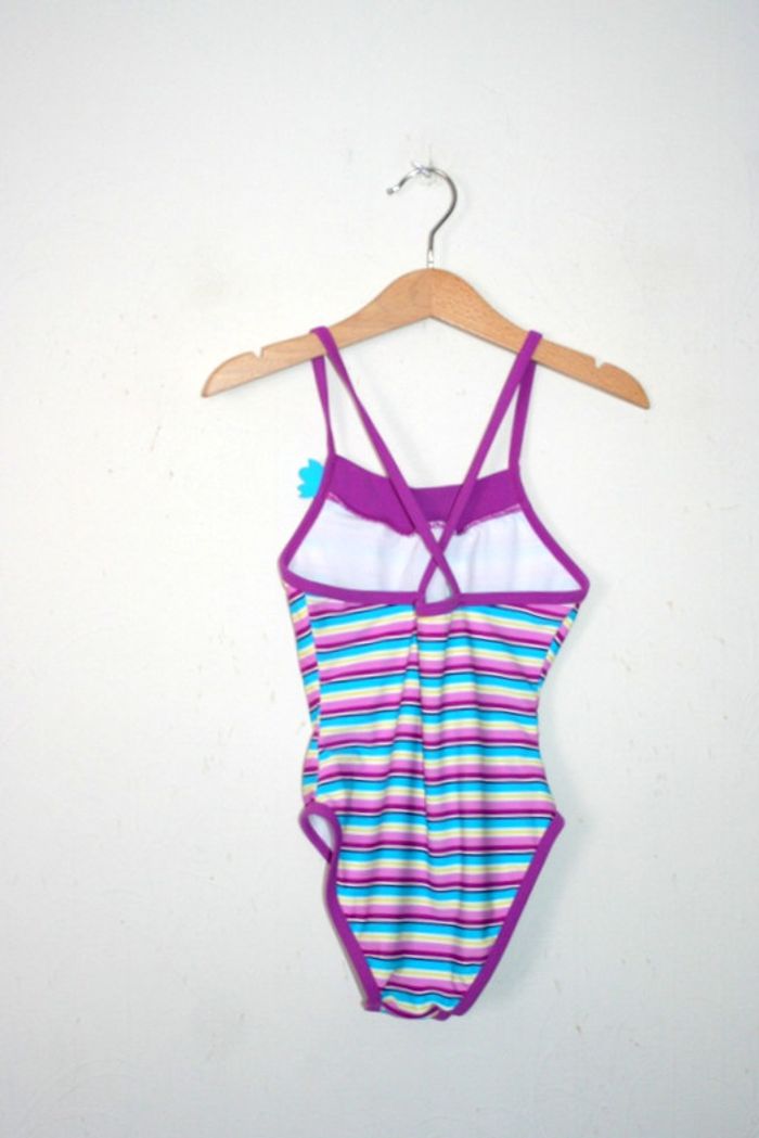 Maillot de bain C&A taille 122 (7 ans) - photo numéro 3