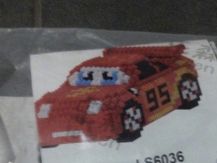 Voiture cars briques construction neuf