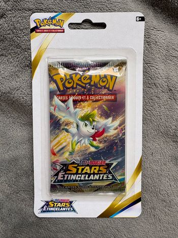 Booster eb9 stars étincelantes 