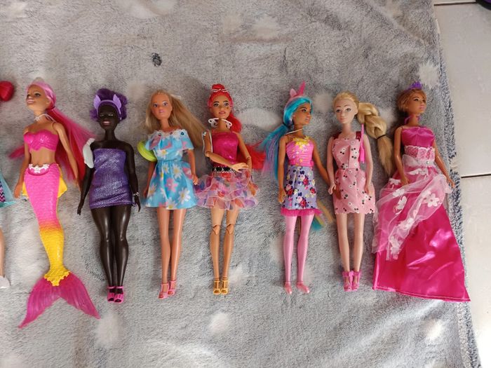 Lot de 10 barbies