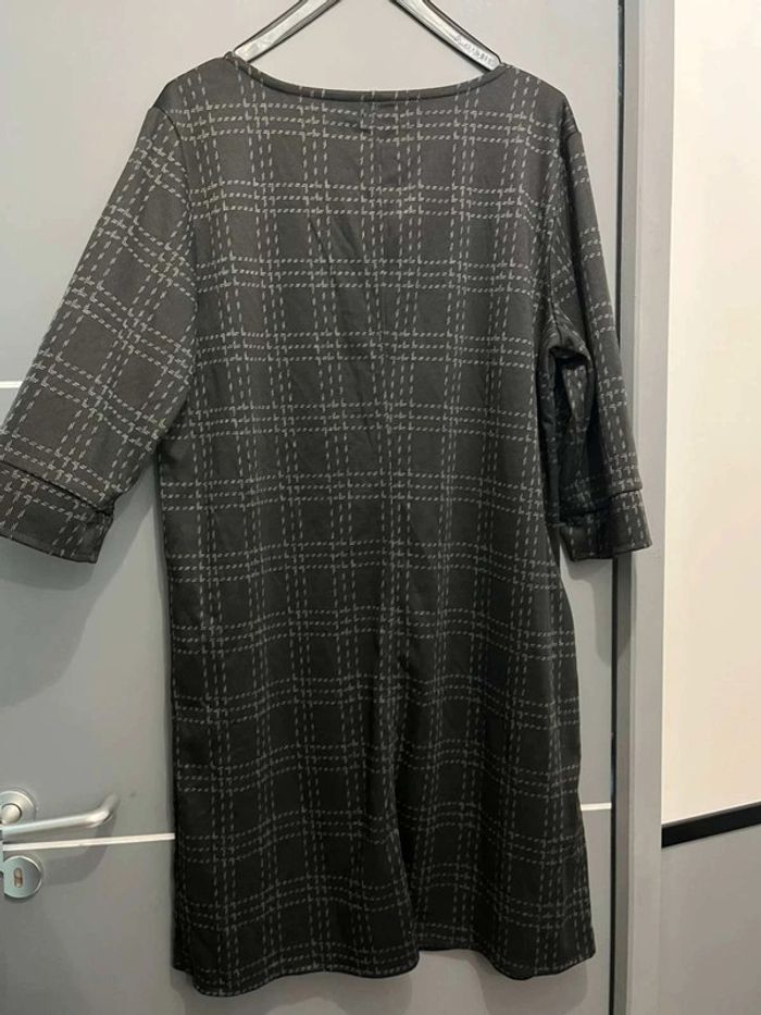 Robe  noire 48  femme neuve - photo numéro 4
