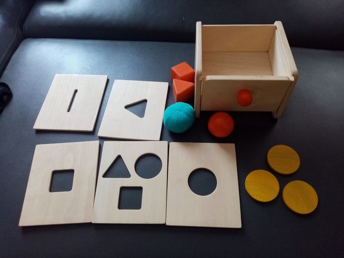 Boîte à forme montessori - photo numéro 3