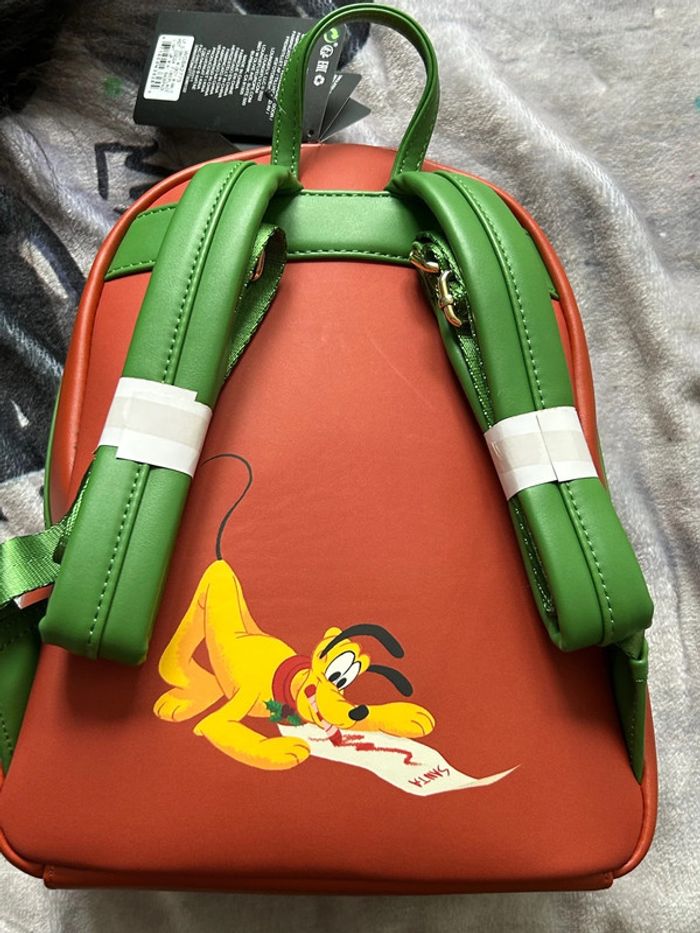 Sac à dos loungefly Disney thème Noël hiver cheminée - photo numéro 6