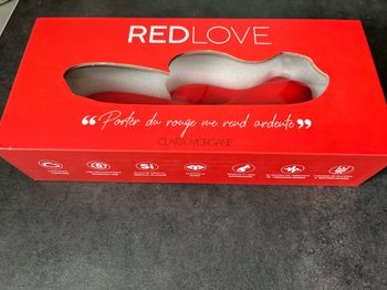 Red love Clara Morgane