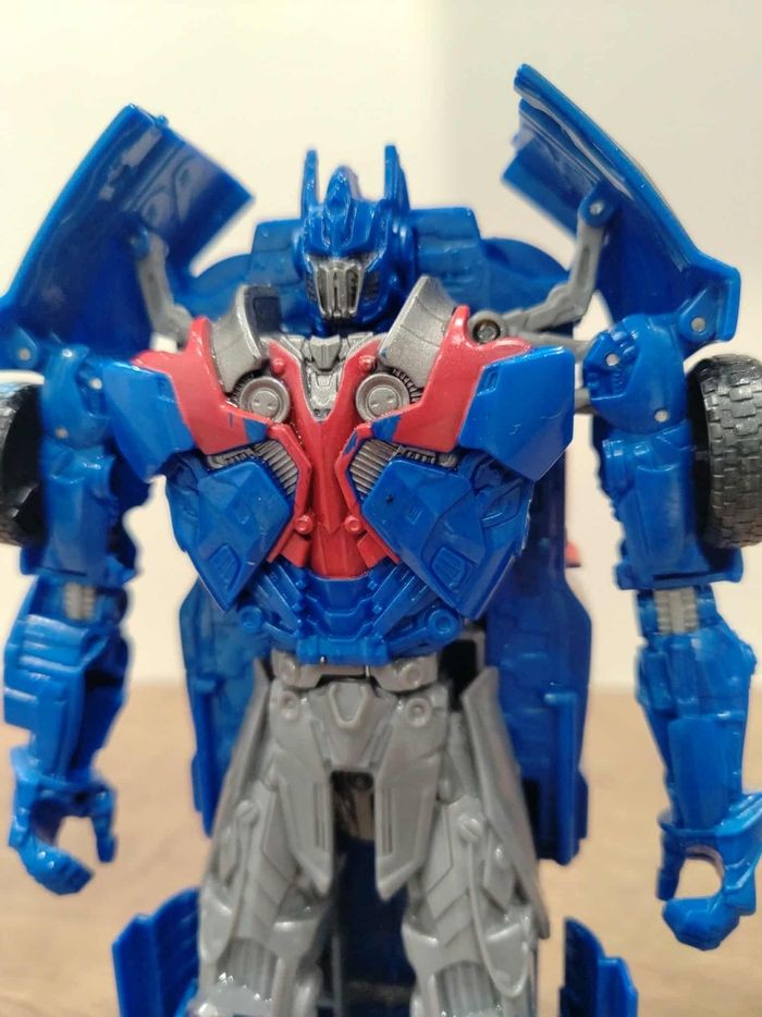 Figurine Optimus Prime transformers - photo numéro 3