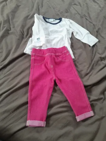 Ensemble pantalon + T-shirt Disney Minnie