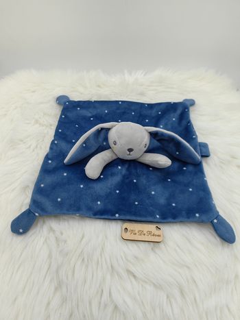 Doudou plat carré lapin bleu Kiabi