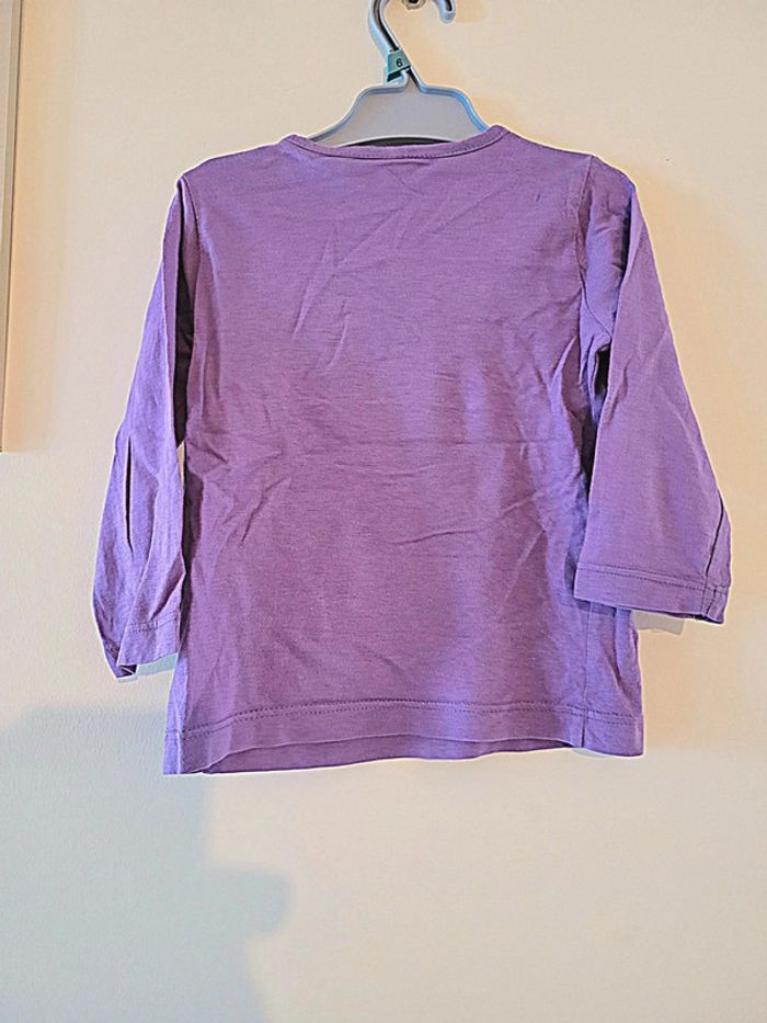T-shirt manche longues violet Kiabi taille 18-24 mois - photo numéro 3
