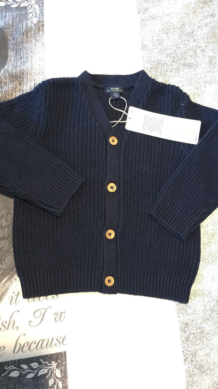 (Neufs non portés) 🏷🏷 superbe ensemble Gilet et pantalon chino 18mois Garçon 🥰💙🤩 - photo numéro 2