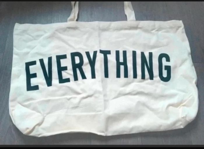 Grand sac fourre tout / tote bag NEUF couleurs crème et noir no