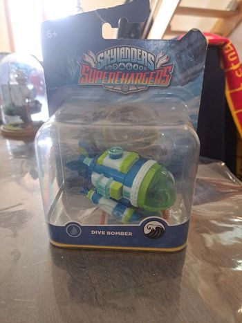 Skylanders dive bomber